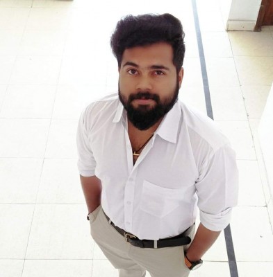 Akshay B Sini — Home Tutor in Noida