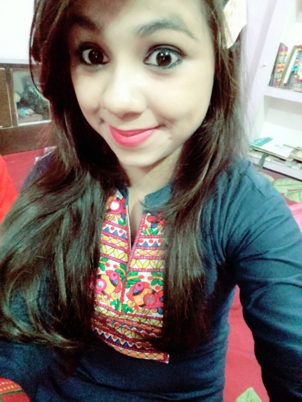 versha dixit - Maths Physics English Tutor in Kanpur